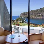 מלון Caloura Hotel Resort קאלורה