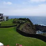 Caloura Hotel Resort מלון קאלורה