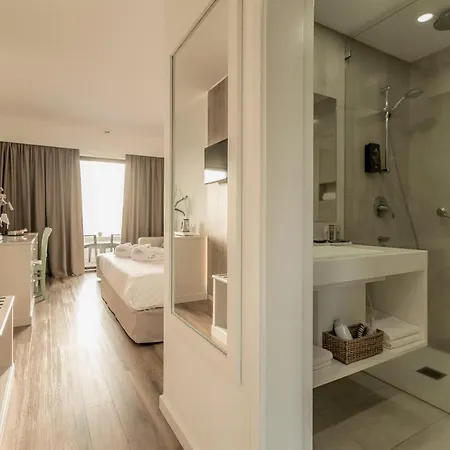 Hotel Caloura Hotel Resort