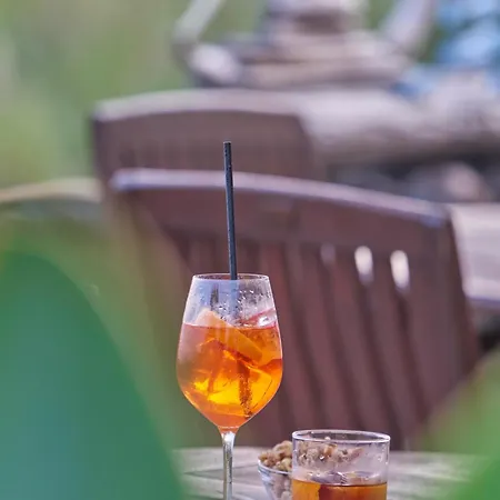 Szálloda Caloura Hotel Resort