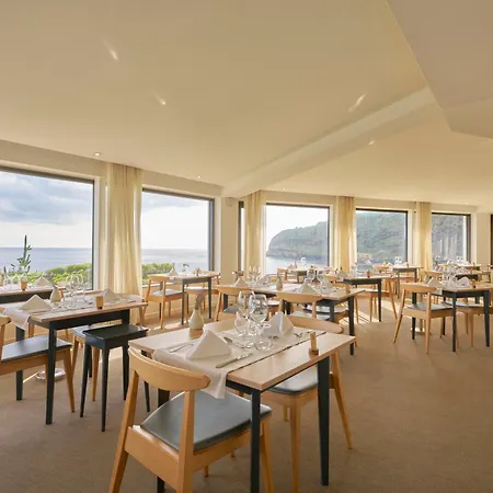 Caloura Hotel Resort 칼루라