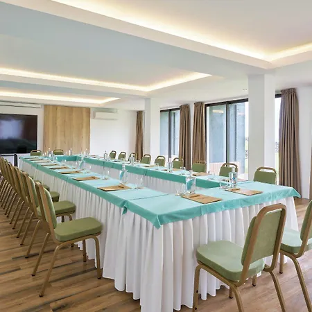 Caloura Hotel Resort Szálloda 4*