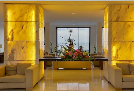 Caloura Hotel Resort Szálloda