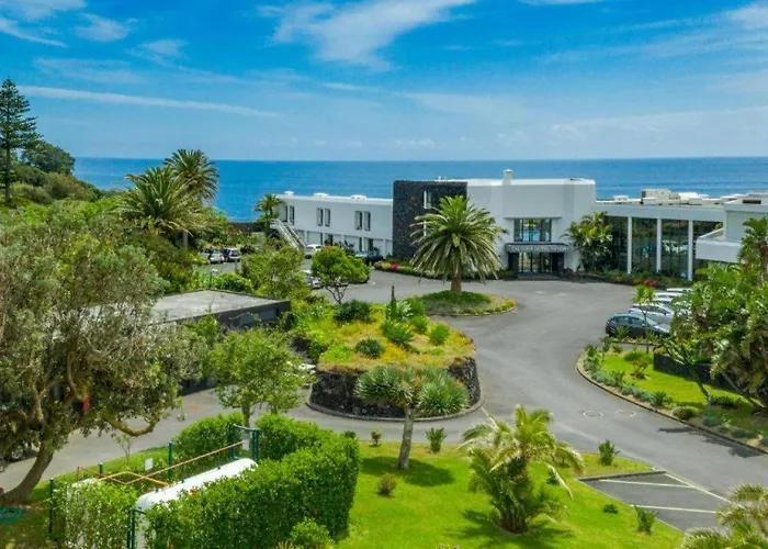 Caloura Hotel Resort 4* 칼루라