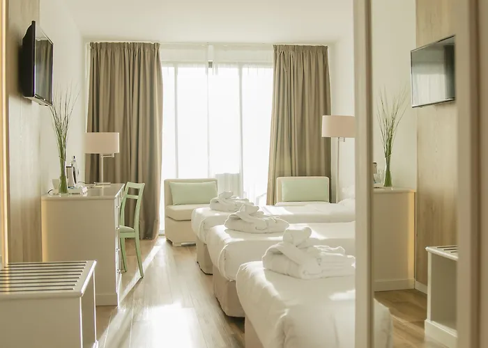 Ξενοδοχείο Caloura Hotel Resort 4*