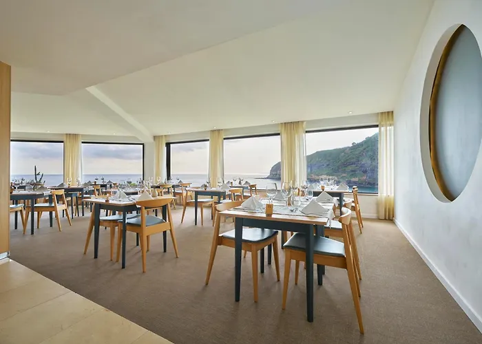 Caloura Hotel Resort 호텔