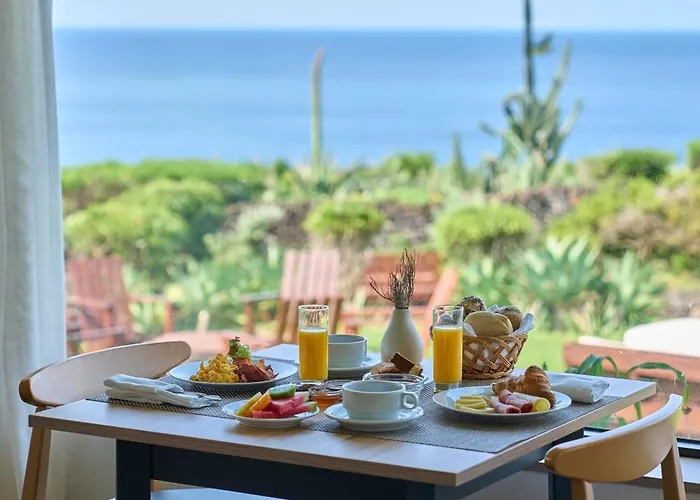 Caloura Hotel Resort Ξενοδοχείο
