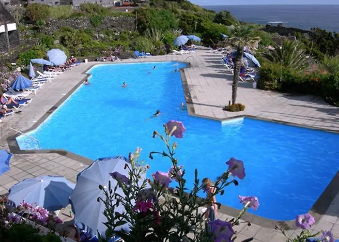 호텔 Caloura Hotel Resort