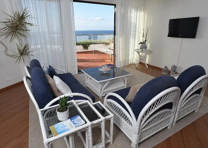 호텔 Caloura Hotel Resort