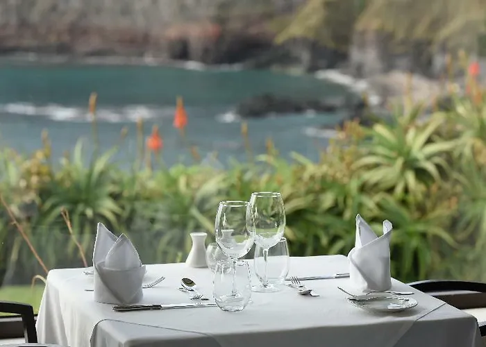 Caloura Hotel Resort 칼루라