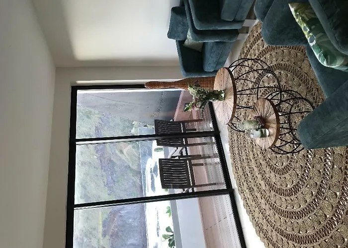 호텔 Caloura Hotel Resort